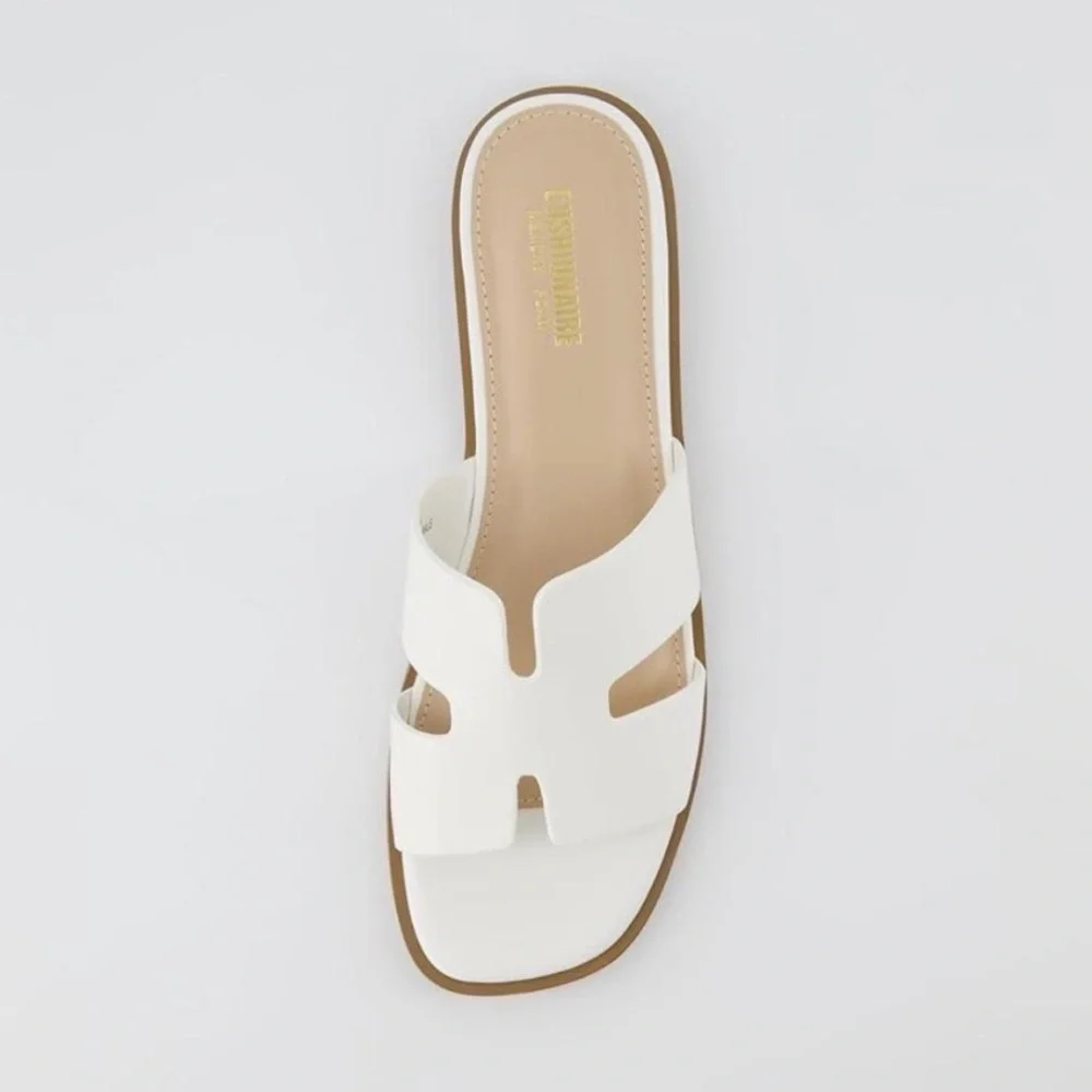 Amazon White Slide Sandals - Picture 1 of 3